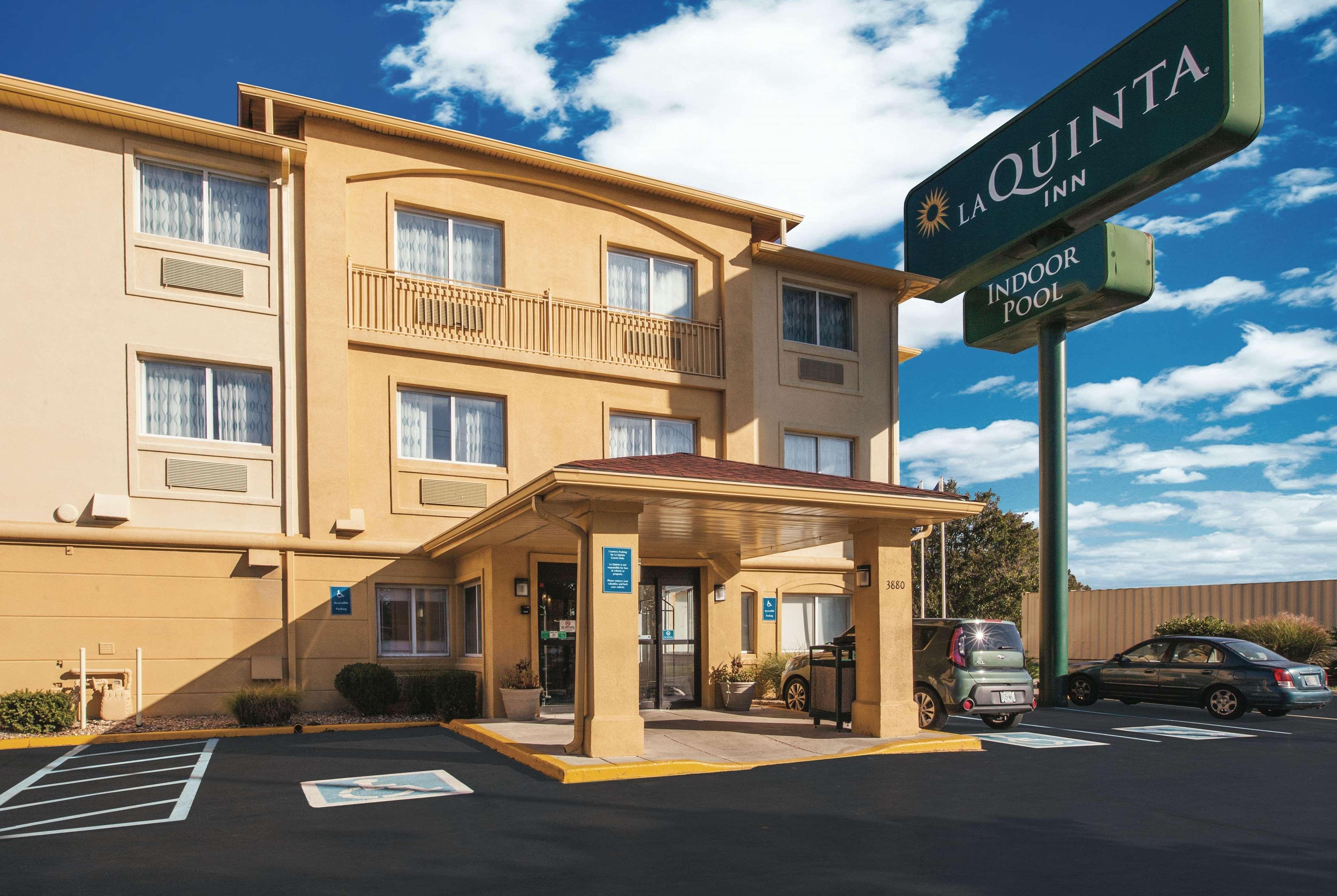 La Quinta Inn By Wyndham Indianapolis North Exterior photo