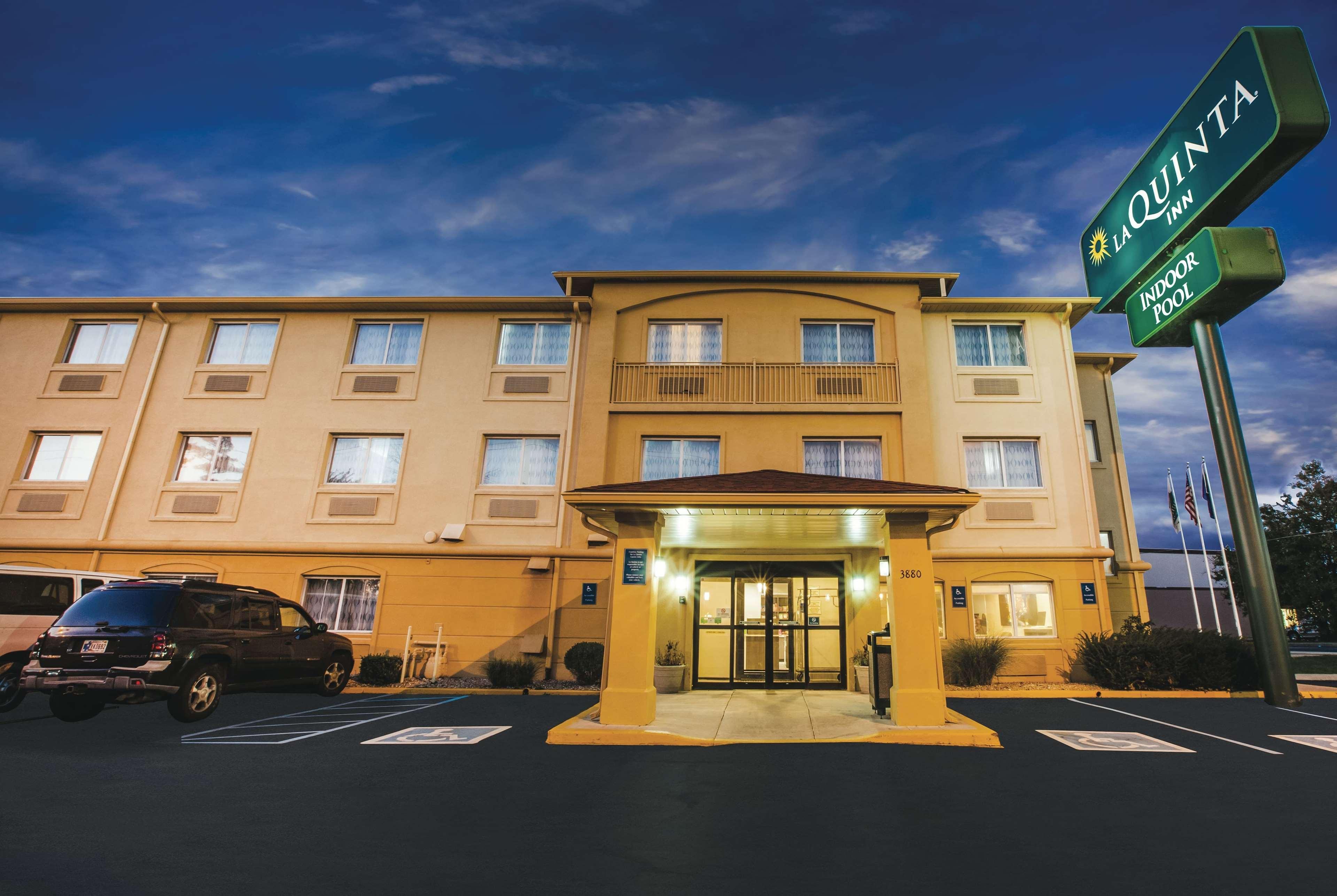 La Quinta Inn By Wyndham Indianapolis North Exterior photo